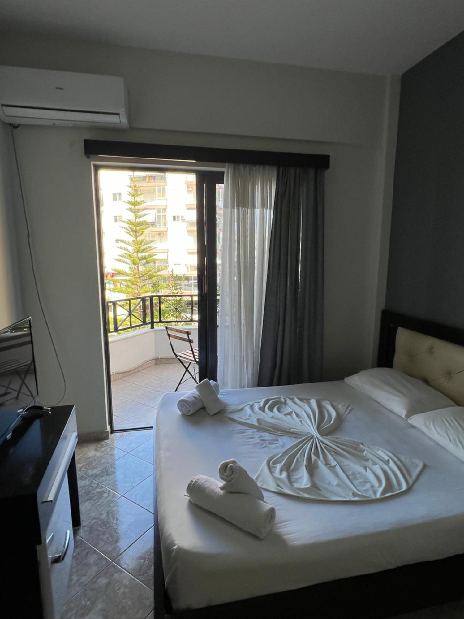 Prive City Hotel Saranda Zewnętrze zdjęcie