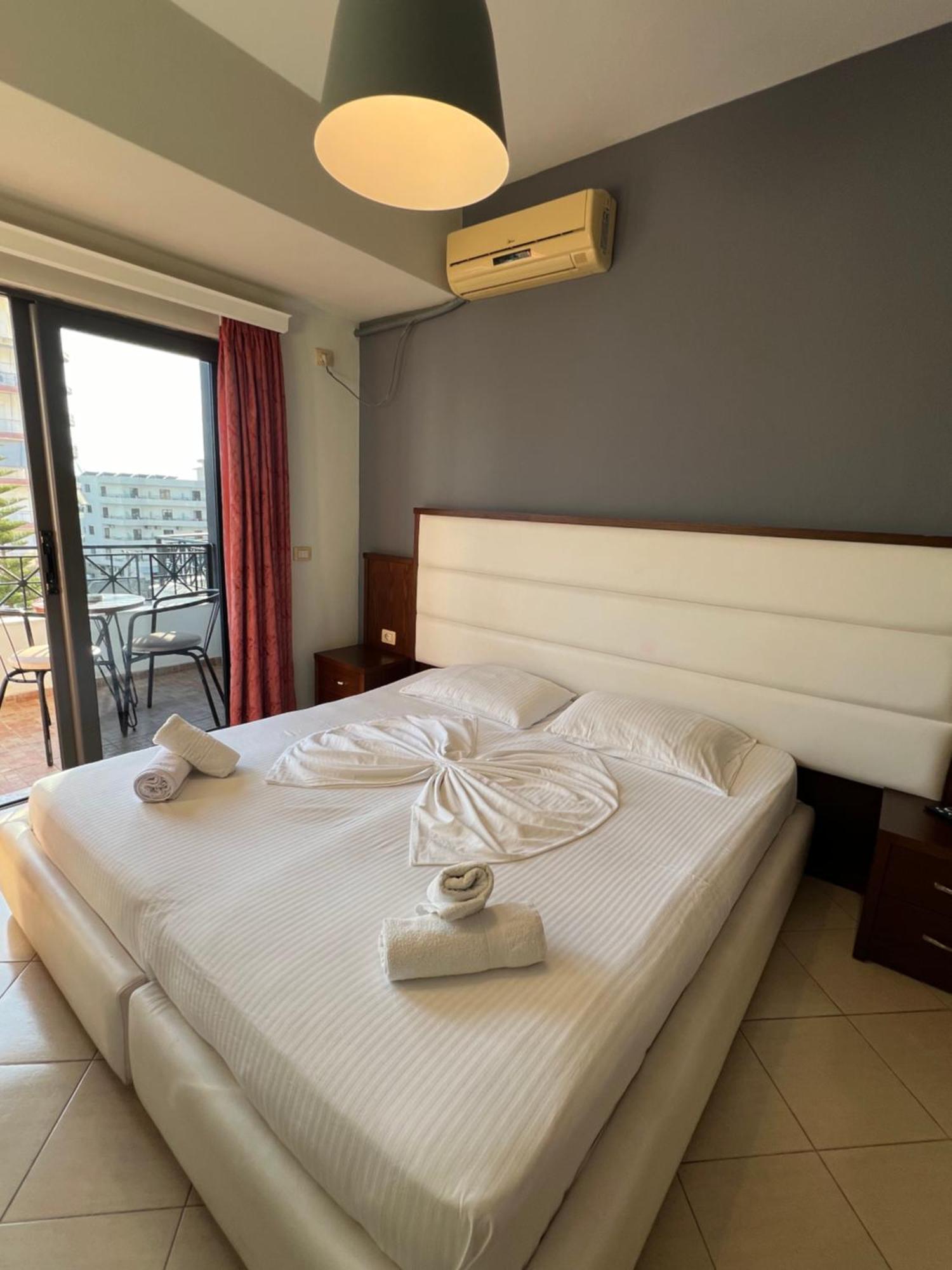Prive City Hotel Saranda Zewnętrze zdjęcie