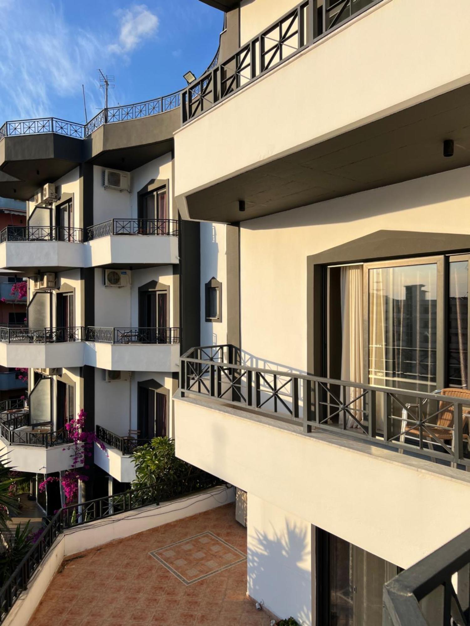Prive City Hotel Saranda Zewnętrze zdjęcie